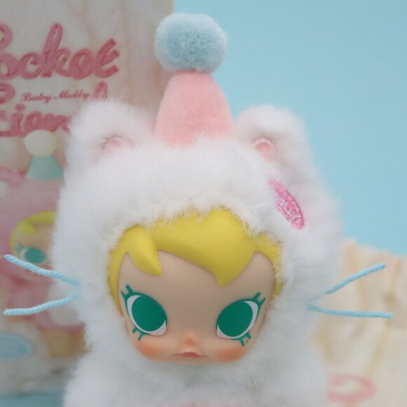 Baby Molly Pocket Friends White Cat Plush Keychain Pet My Head Pop Mart Open Box - Picture 3 of 10